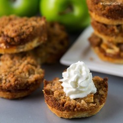 Mini Apple Pies with Streusel Topping