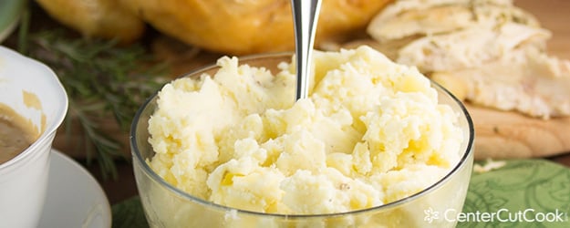 Mashed potatoes for thanksgiving dinner