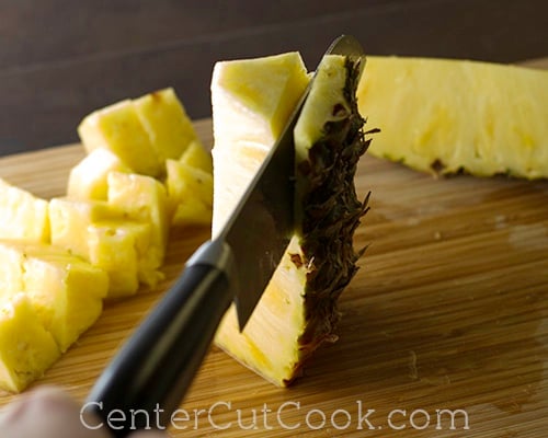 How to cut a pineapple 9