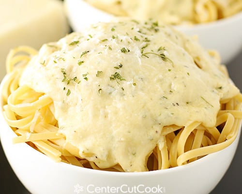 Creamy alfredo sauce 4