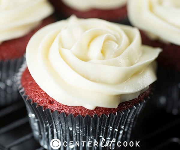 Red velvet cupcakes 3