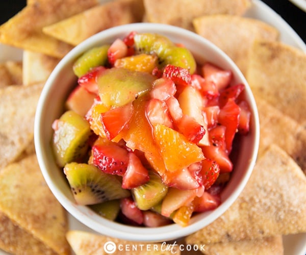 Fruit salsa with cinnamon crisps 6