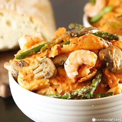 Tortellini with shrimp and mushrooms 2