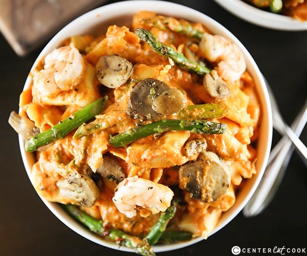 Tortellini with shrimp and mushrooms 4
