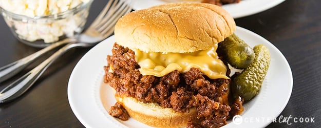 Slow cooker sloppy joes