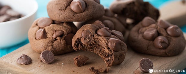 Double chocolate chip pudding cookies