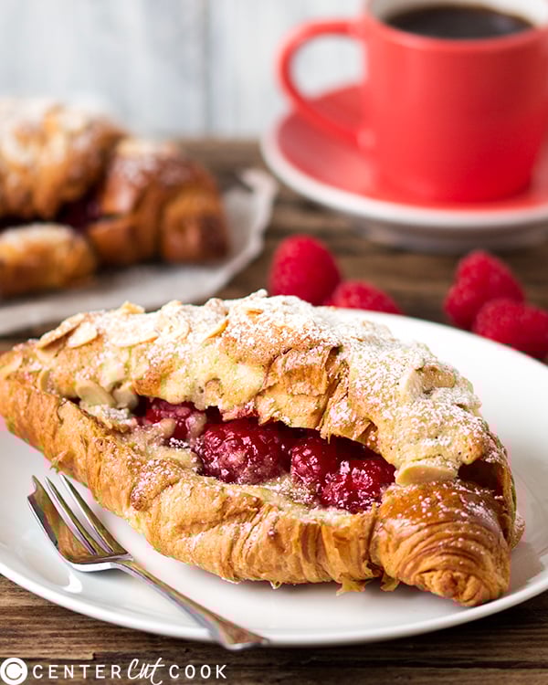 raspberry frangipane stuffed croissants 4