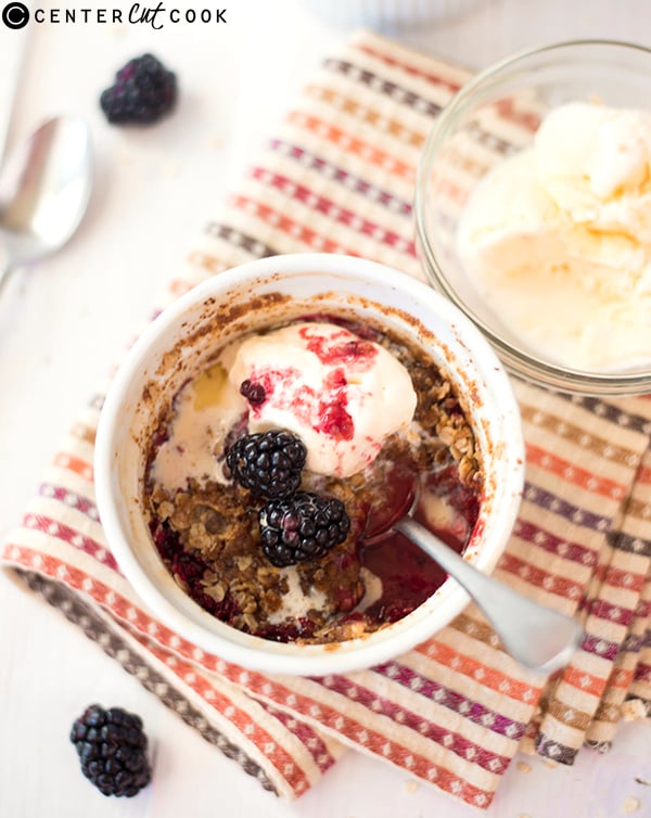 easy blackberry crisp 2