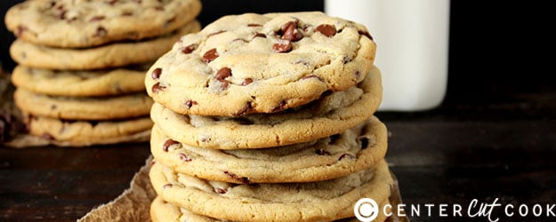 jumbo_chocolate_chip_cookies1