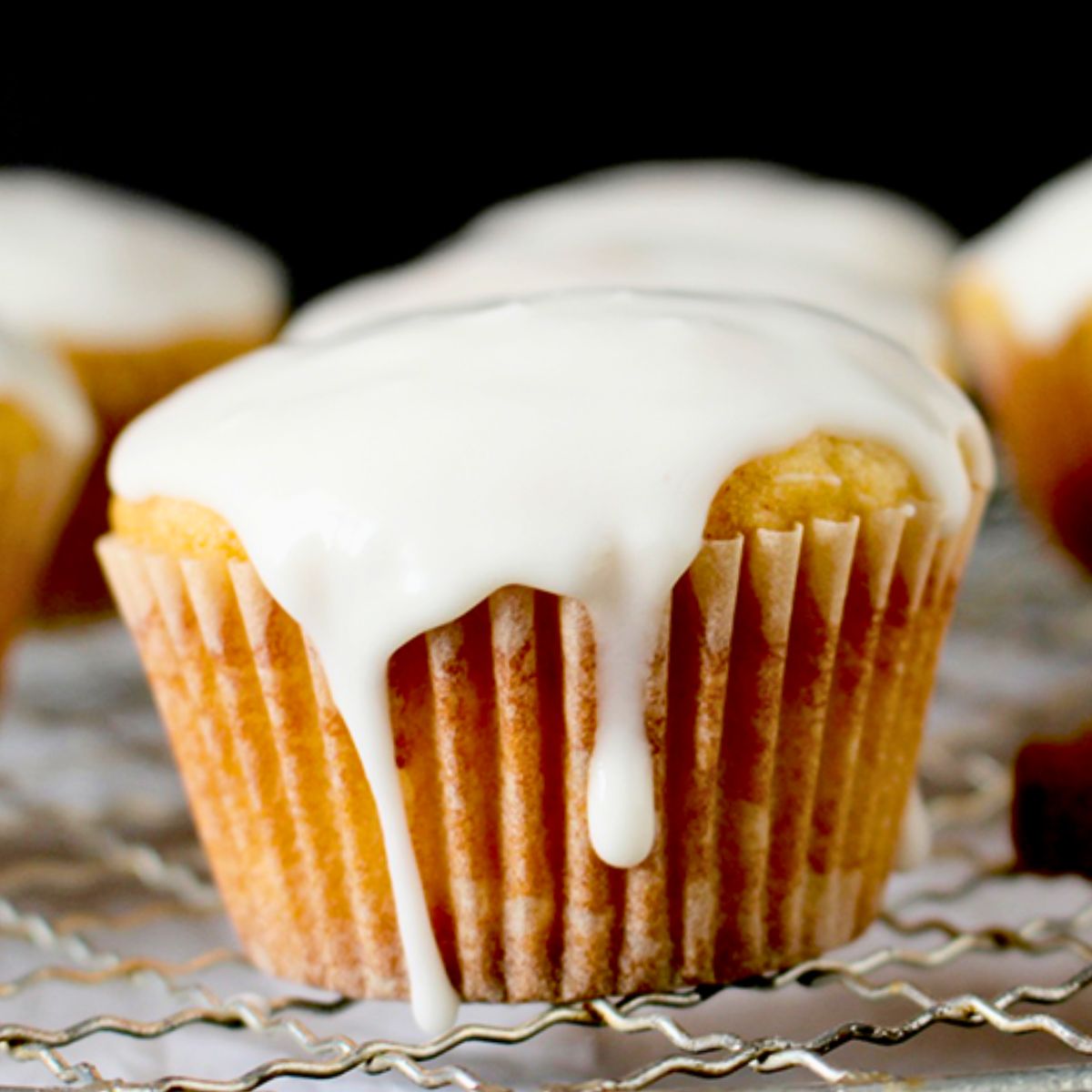 eggnog muffins with eggnog glaze