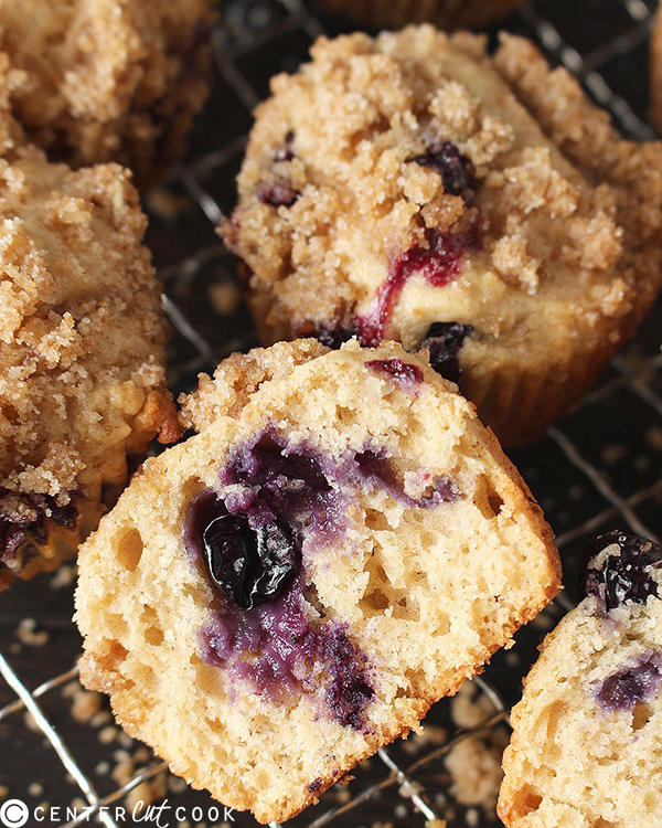 blueberry crumb muffins 2