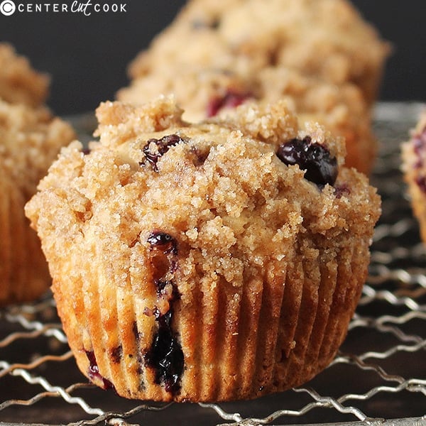 blueberry crumb muffins 3