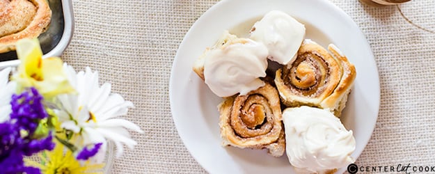 cinnamon roll bites 1