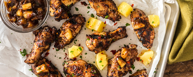 Grilled Chicken Wings with Pineapple Sauce