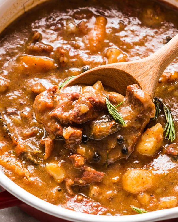 Rosemary Garlic Beef Stew - CenterCutCook