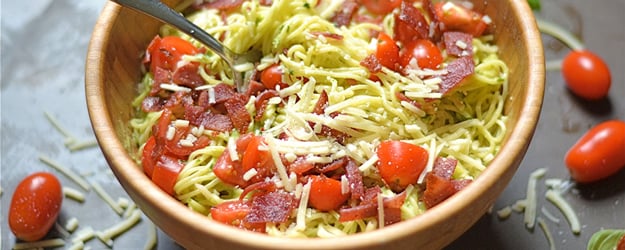 bacon avocado pesto pasta 1