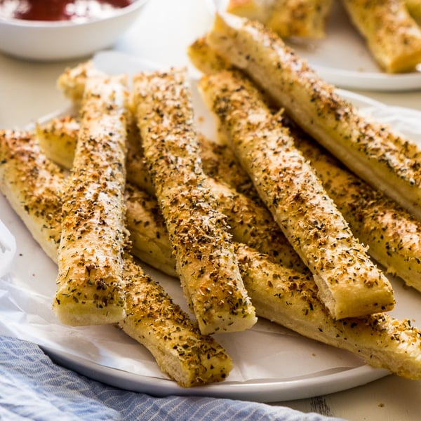 pizza hut breadsticks copycat 3