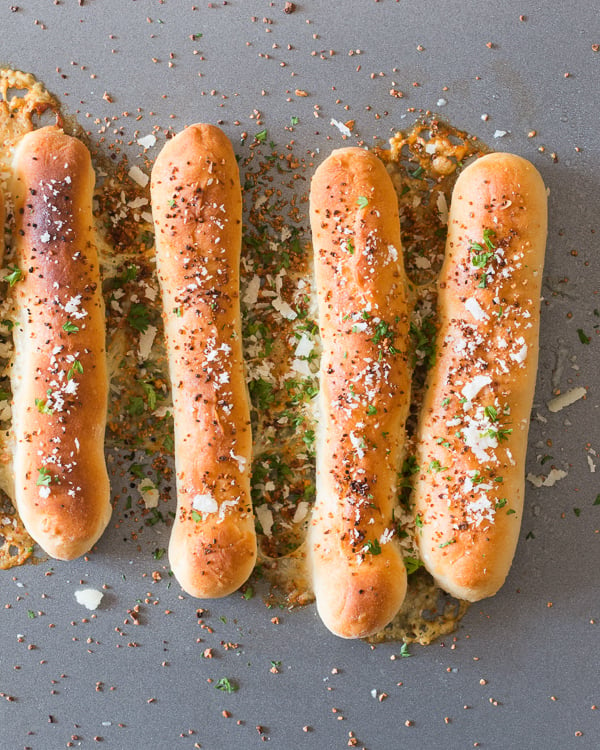 cheese stuffed garlic breadsticks 3