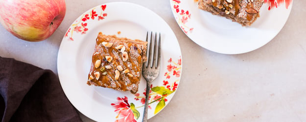 spiced applesauce cake 1