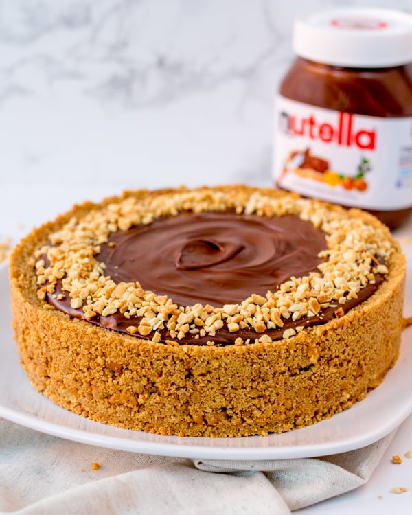 easy nutella salted caramel cheesecake 3