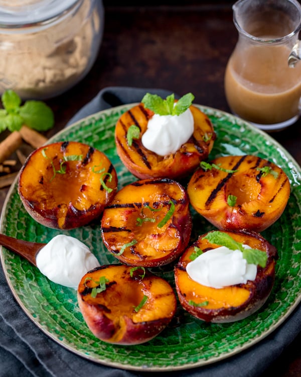 cinnamon grilled peaches cinnamon caramel sauce 2