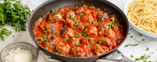 mozzarella stuffed meatballs 1