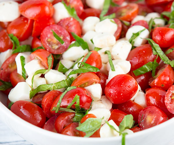 how to make chopped caprese salad 4