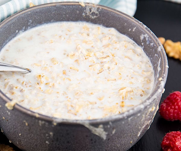 How to Make Oatmeal in the Microwave 