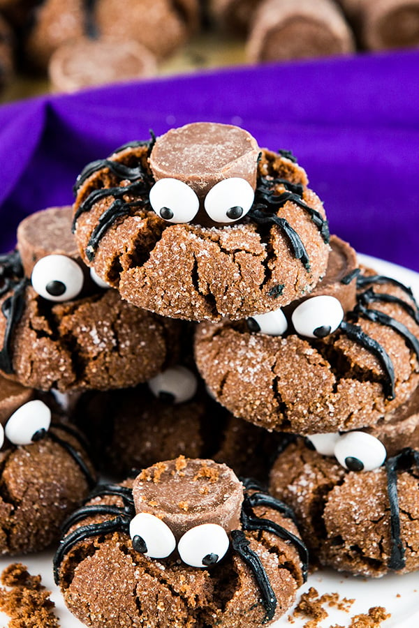 easy halloween spider cookies 3