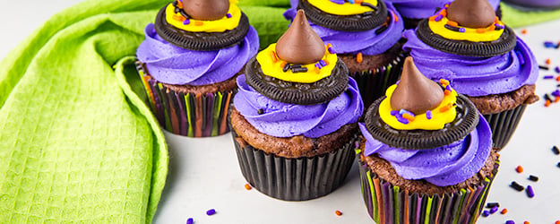 halloween treat: witch hat cupcakes 1