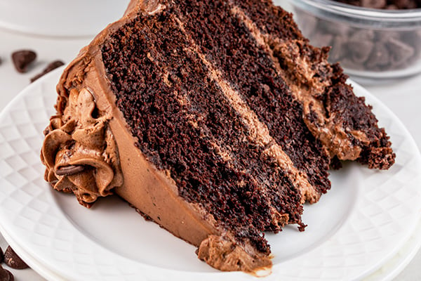 the best chocolate cake with chocolate mousse filling