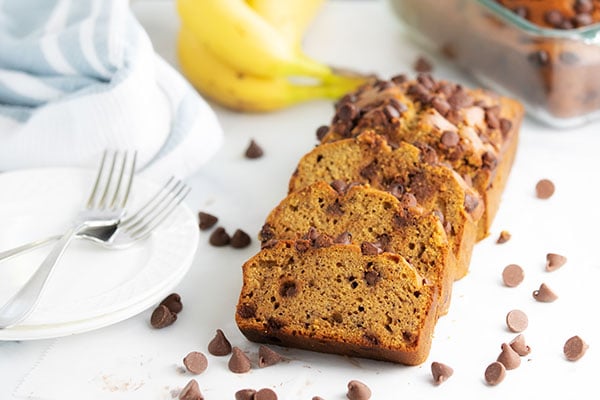 pumpkin banana bread chocolate chips 2