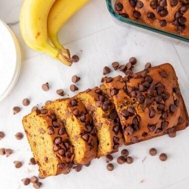 pumpkin banana bread with chocolate chips