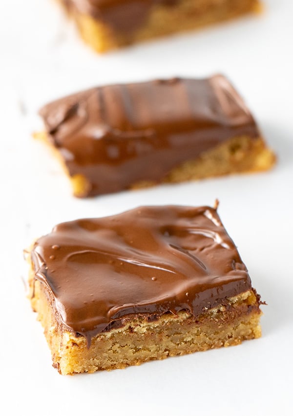 blondies with chocolate chips