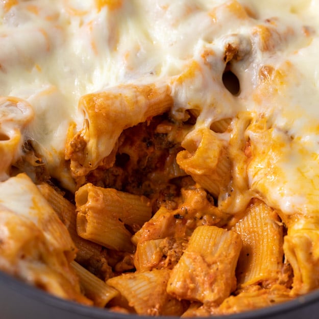 cheesy baked rigatoni 9