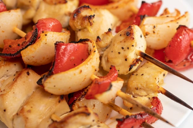 easy chicken kabobs in the oven