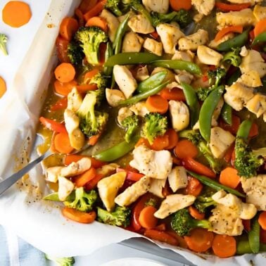 easy one pan honey garlic chicken and veggies
