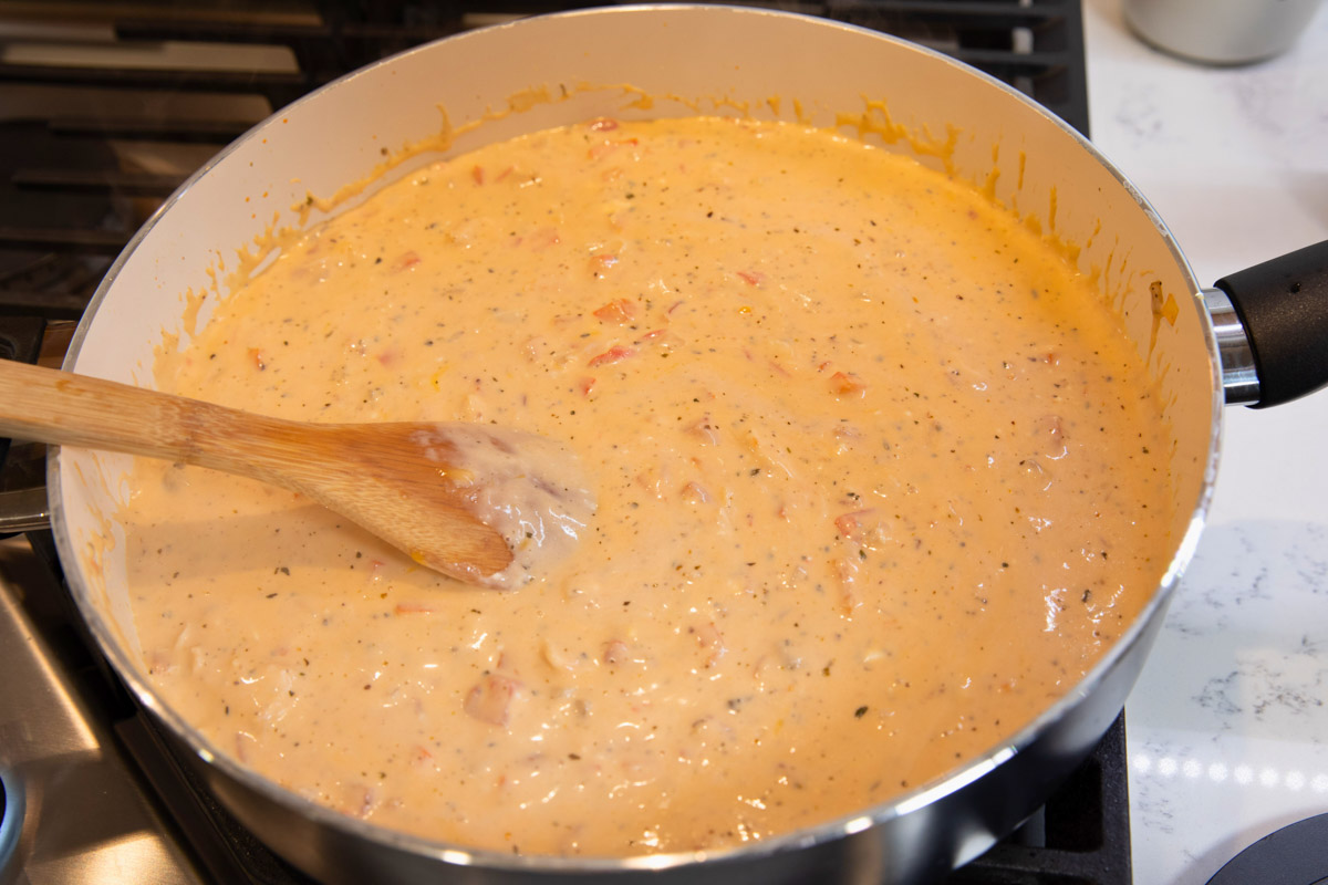 sauce pan of easy creamy chicken spaghetti ingredients