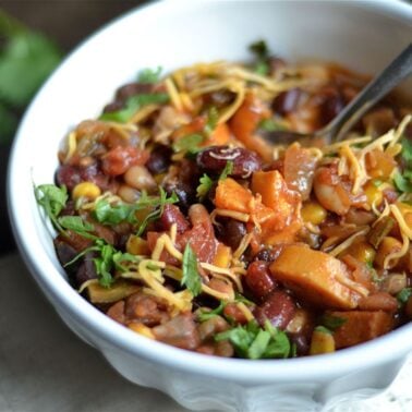 bowl of instant pot vegetarian chili