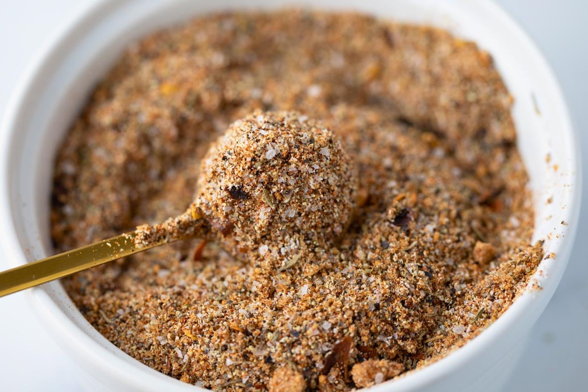 bowl of easy steak seasoning with a spoon