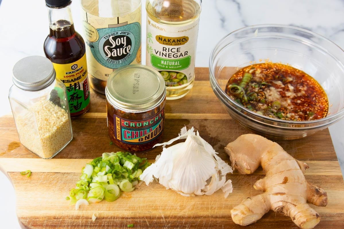 asian cucumber salad ingredients